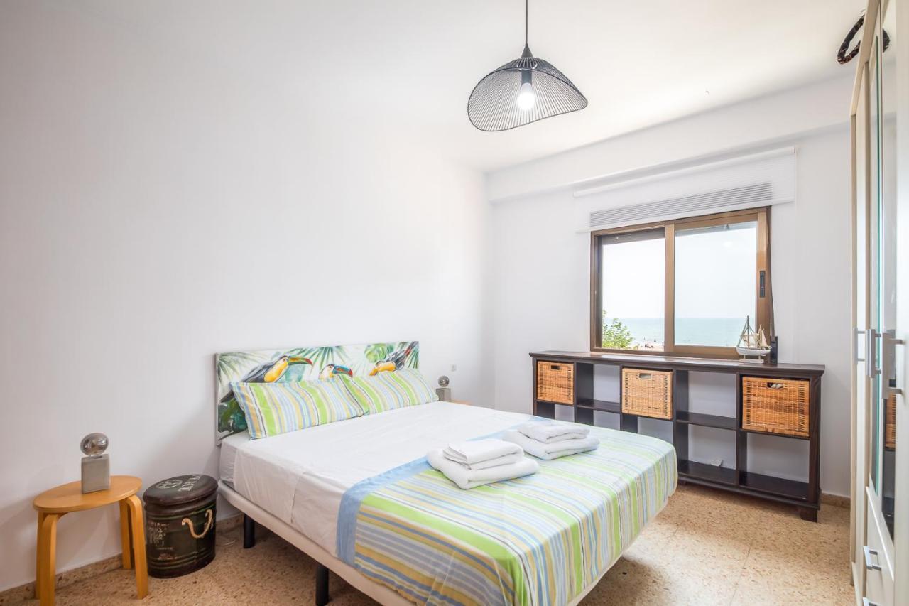 ולנסיה Isola Beachside Apartment מראה חיצוני תמונה