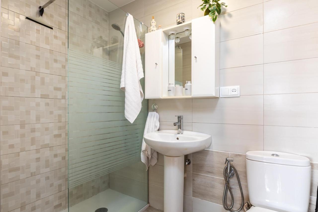 ולנסיה Isola Beachside Apartment מראה חיצוני תמונה