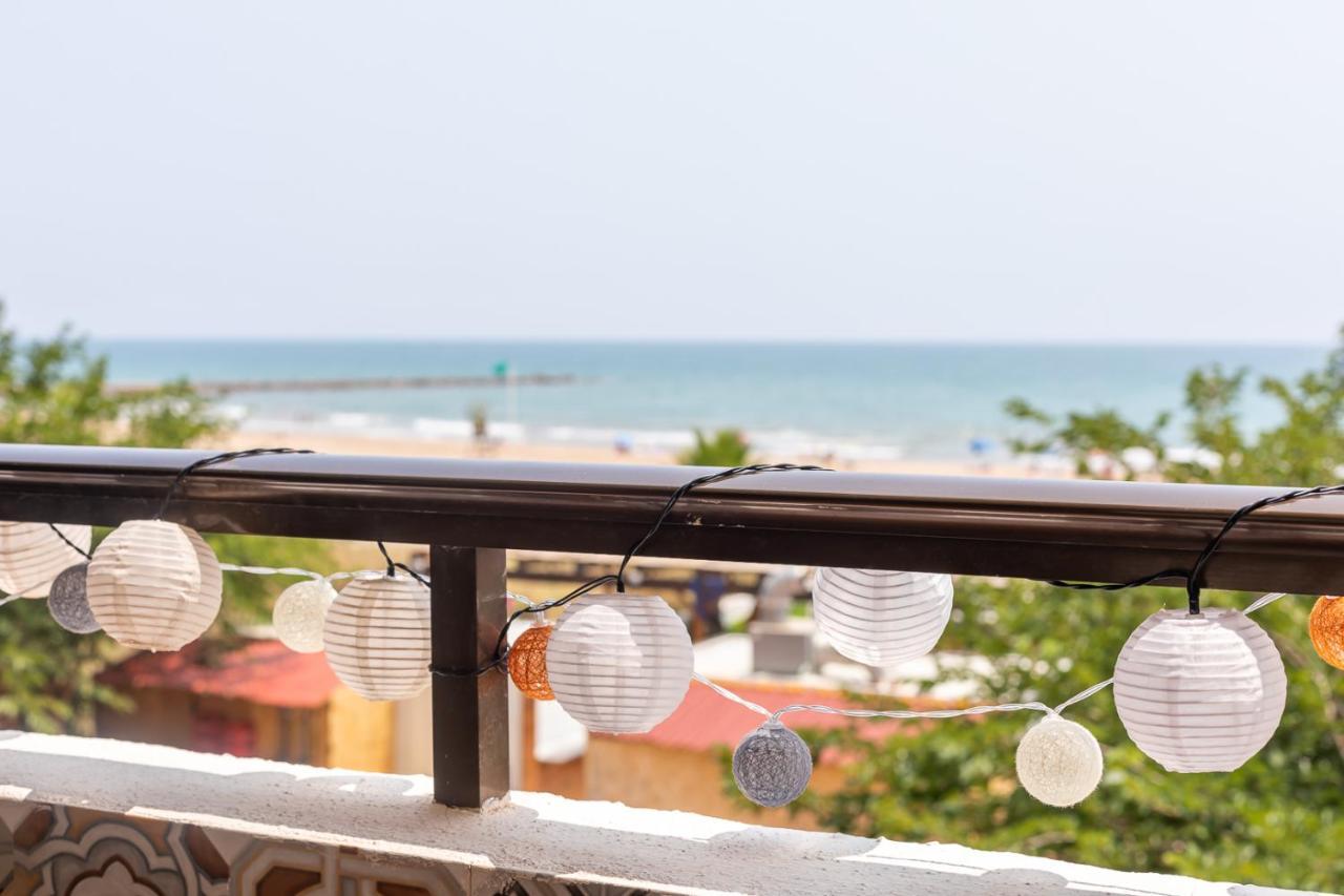 ולנסיה Isola Beachside Apartment מראה חיצוני תמונה