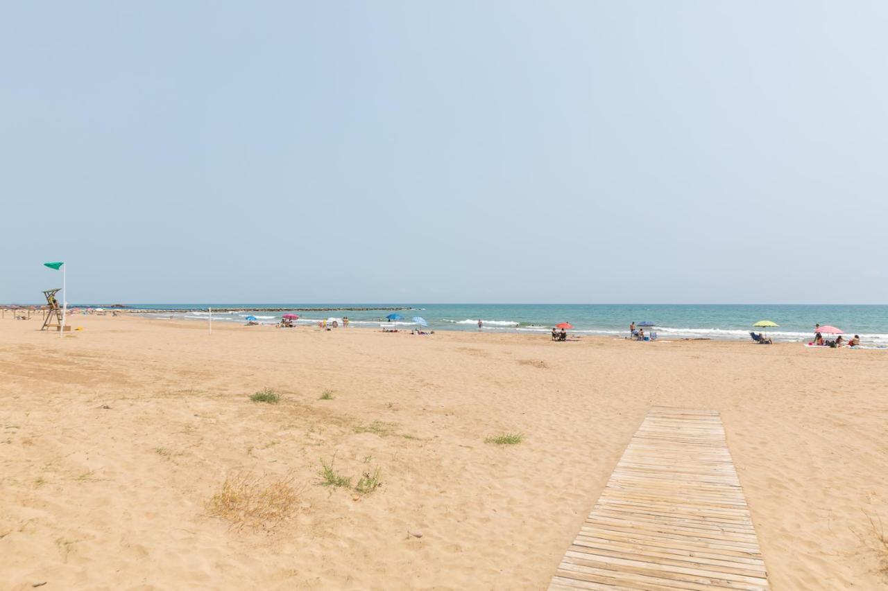 ולנסיה Isola Beachside Apartment מראה חיצוני תמונה